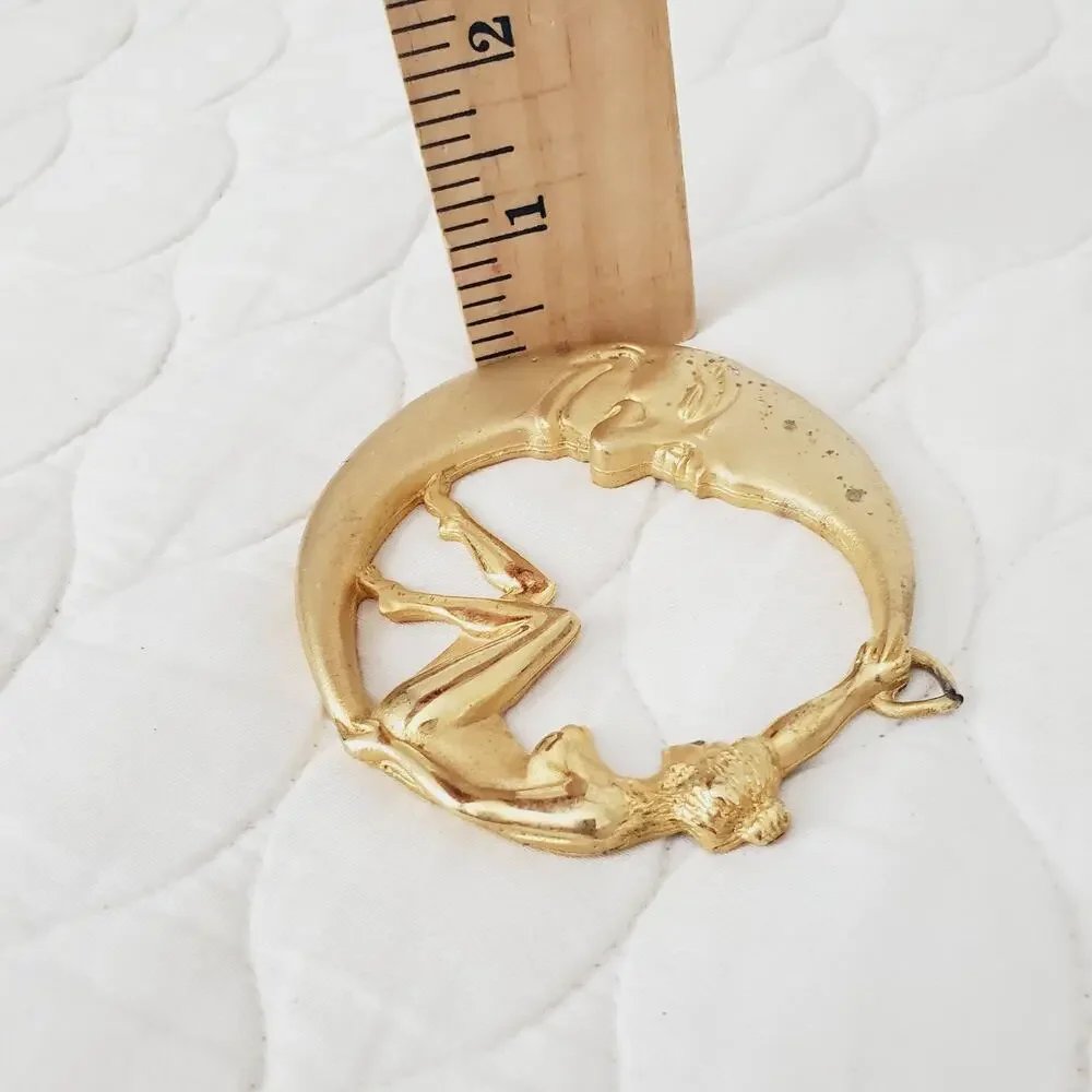 1979 Bergamot Gold Brass Works Crescent Moon & Nude Woman Pendant Belt USA RARE